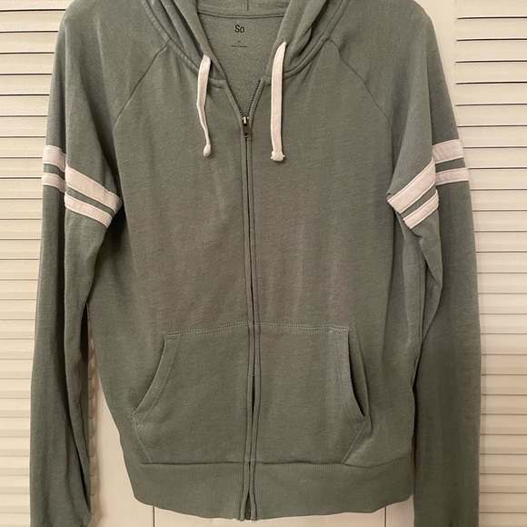 Green Jacket - Picture 1 of 7